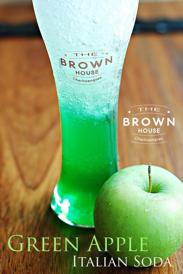 The Brown House Hotel Chachoengsao Buitenkant foto