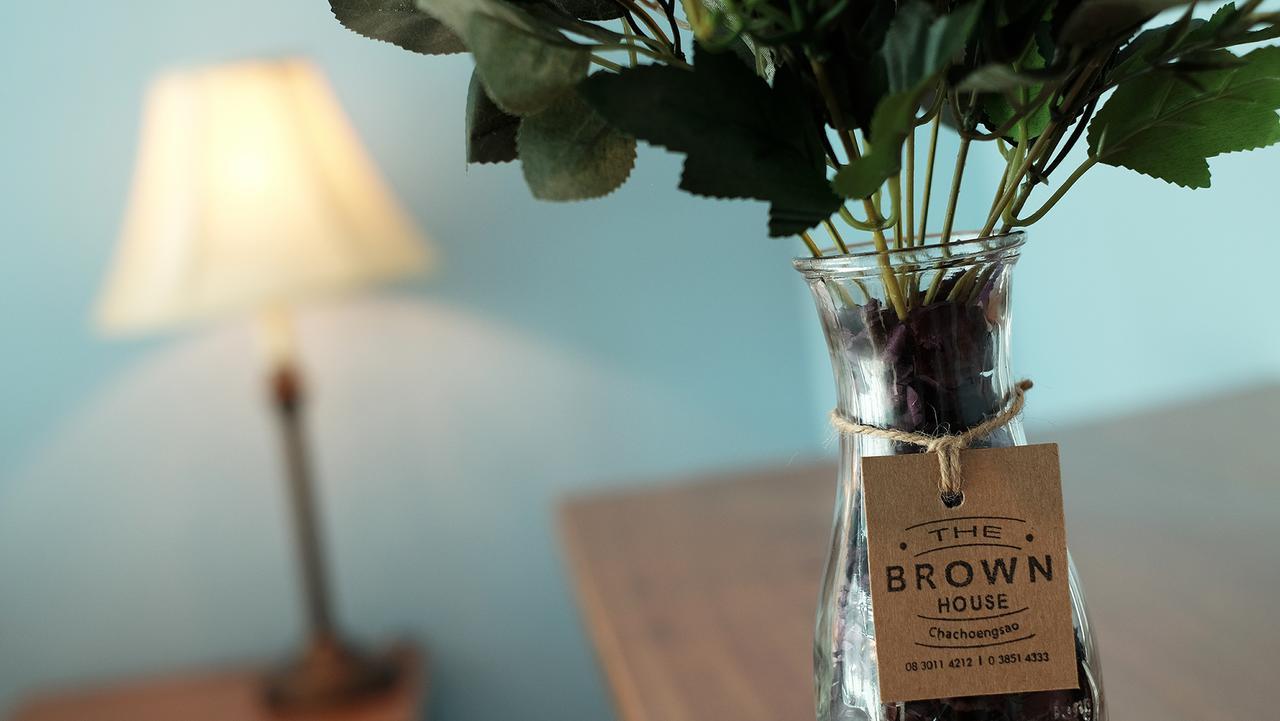 The Brown House Hotel Chachoengsao Buitenkant foto